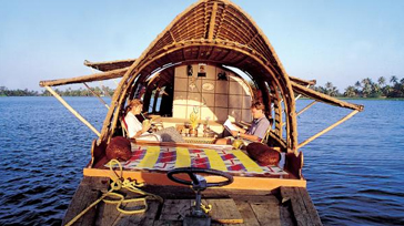 4 Nights 5 Days Kerala Hills Houseboats 